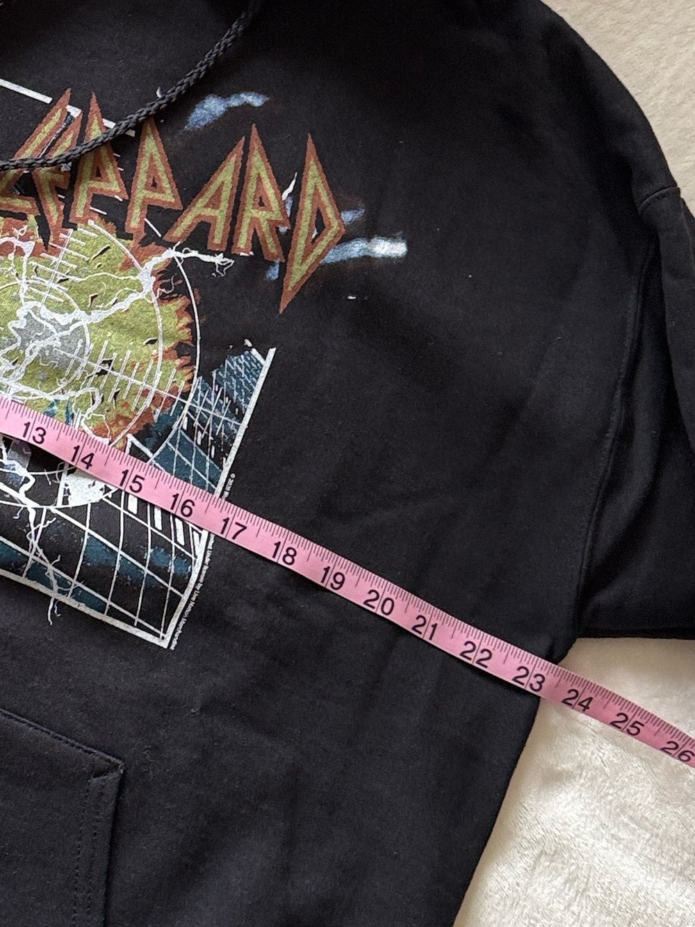 Black Graphic Def Leppard Hoodie Sweatshirt - Picture 5 of 5